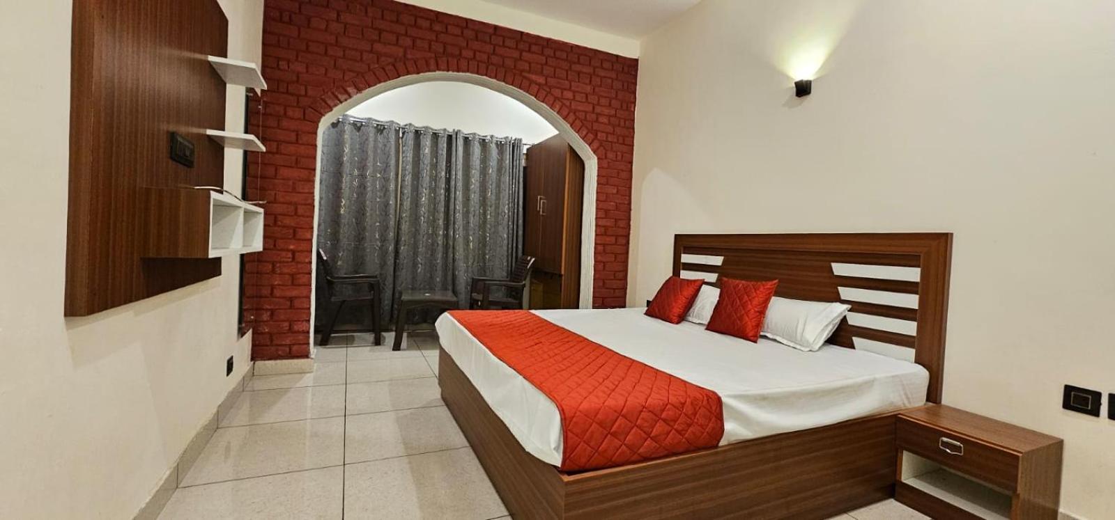 Golden Himalaya Homestay Kausani Eksteriør bilde